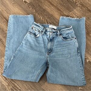 Abercrombie & Fitch: The 90’s Relaxed Jean High Rise Short